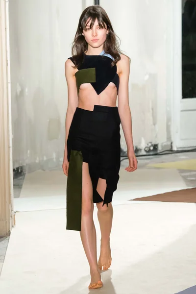 Look 2